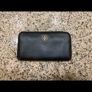 Tory Burch wallet